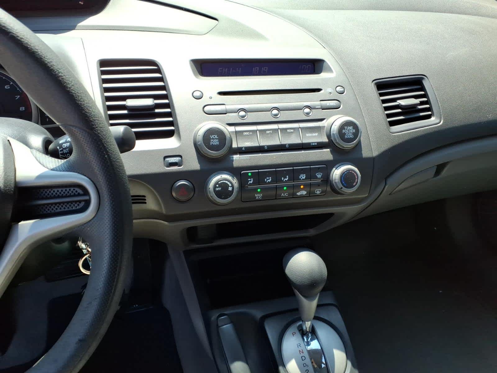 2011 Honda Civic 4dr Auto DX-VP