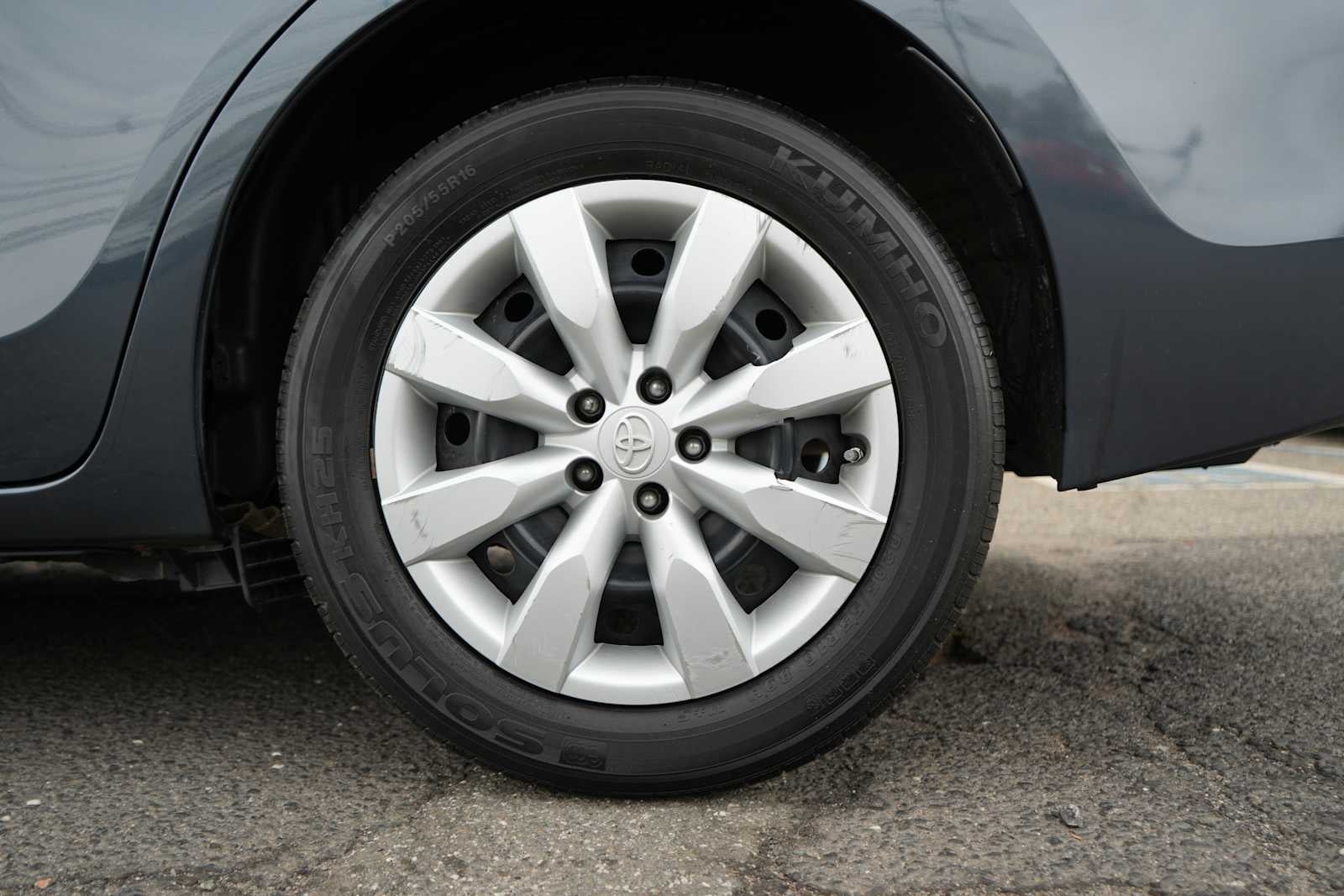 2015 Toyota Corolla 4dr Sdn CVT LE