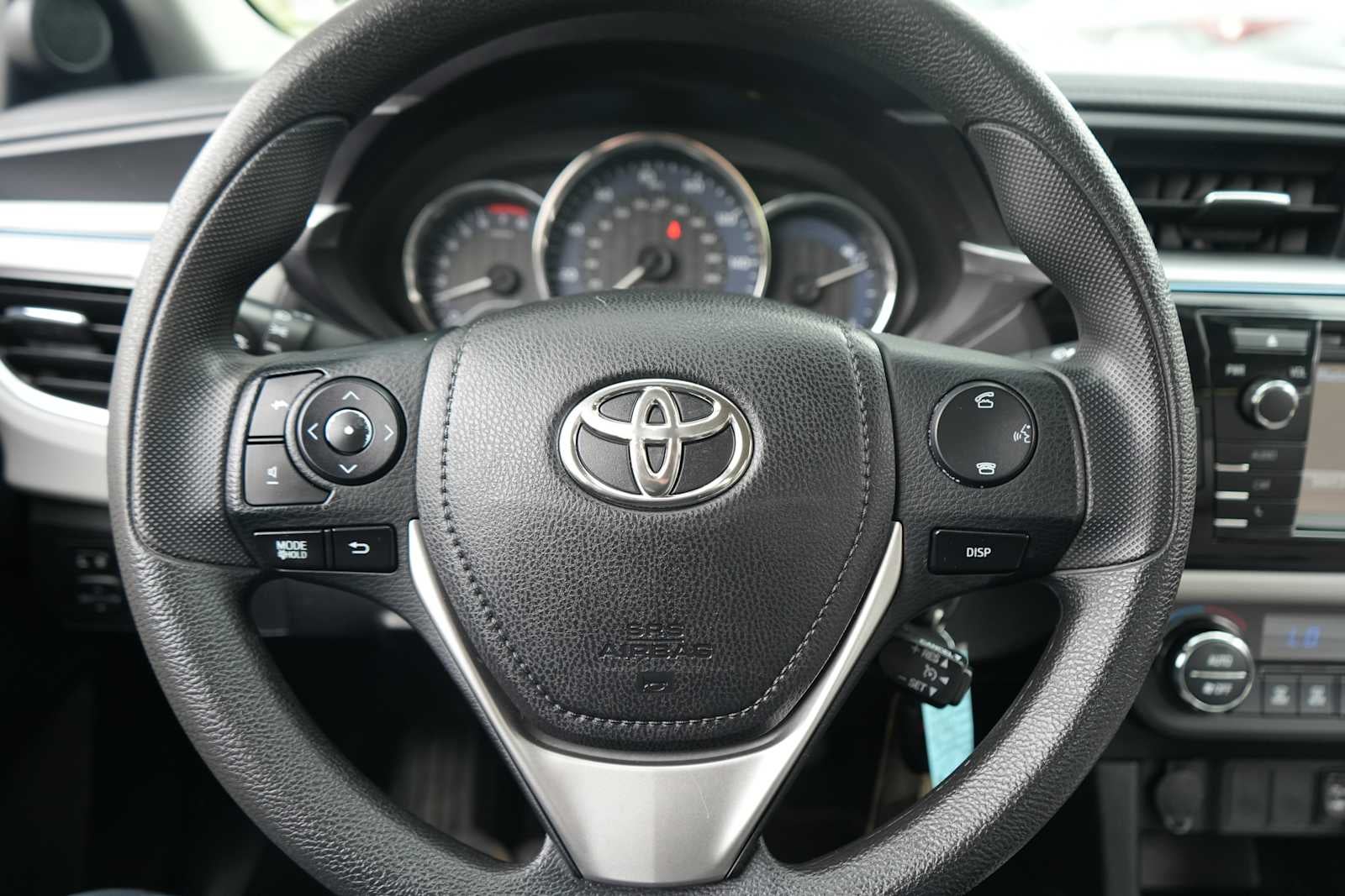 2015 Toyota Corolla 4dr Sdn CVT LE