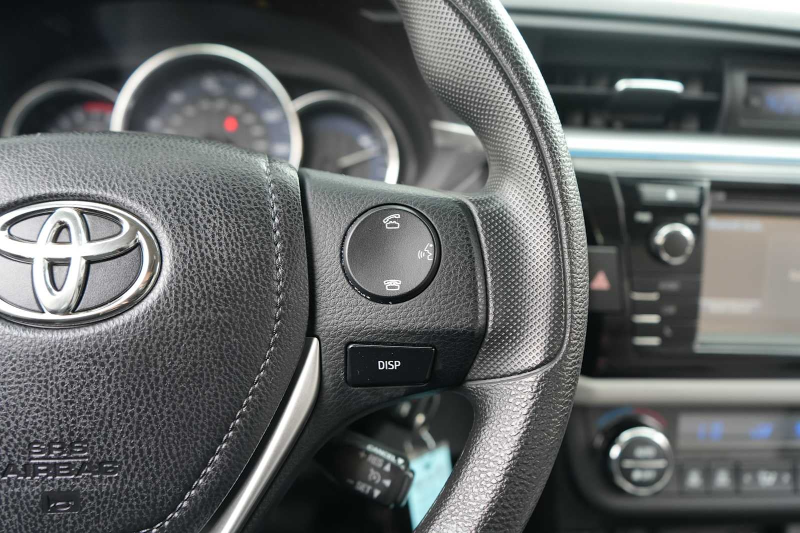 2015 Toyota Corolla 4dr Sdn CVT LE