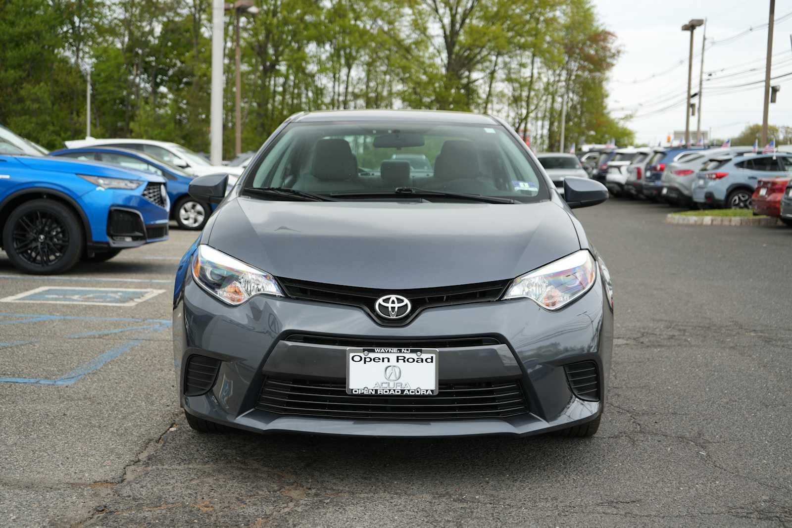 2015 Toyota Corolla 4dr Sdn CVT LE