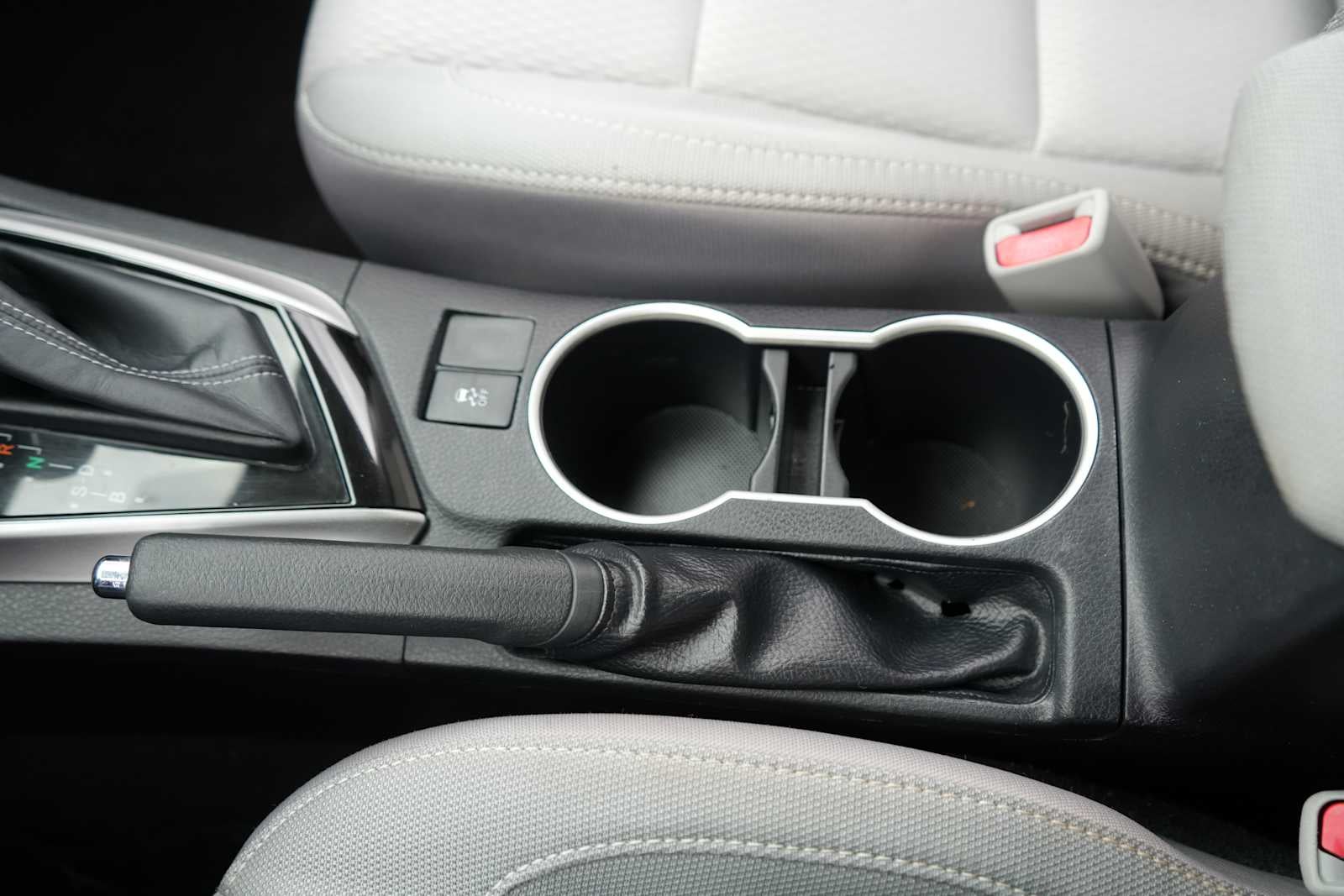 2015 Toyota Corolla 4dr Sdn CVT LE