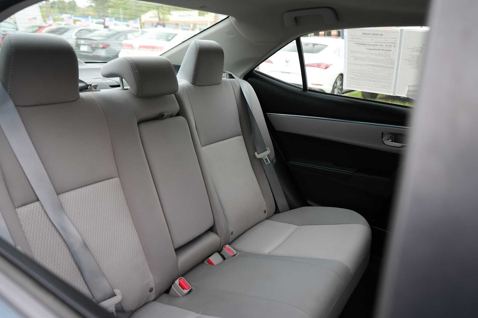2015 Toyota Corolla 4dr Sdn CVT LE