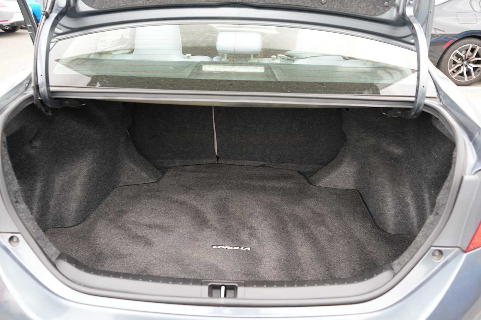 2015 Toyota Corolla 4dr Sdn CVT LE