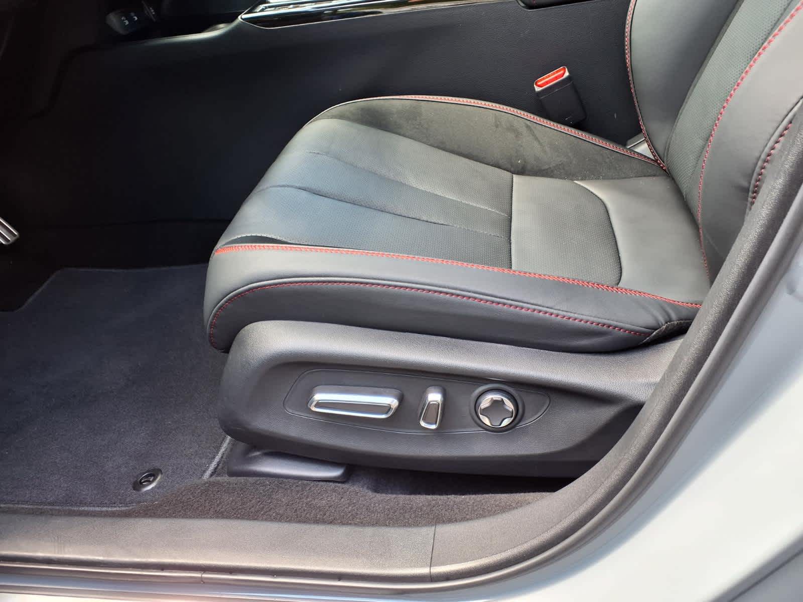 2026 Acura ADX AWD w/A-Spec Advance Package