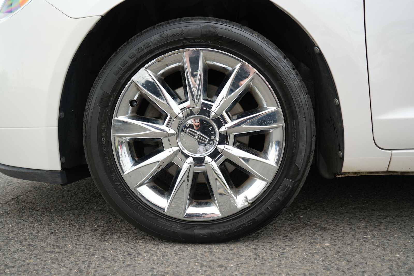2011 Lincoln MKZ 4dr Sdn AWD