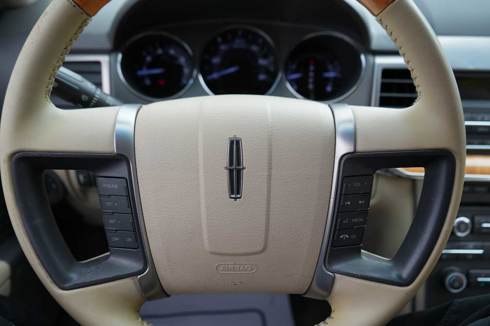 2011 Lincoln MKZ 4dr Sdn AWD
