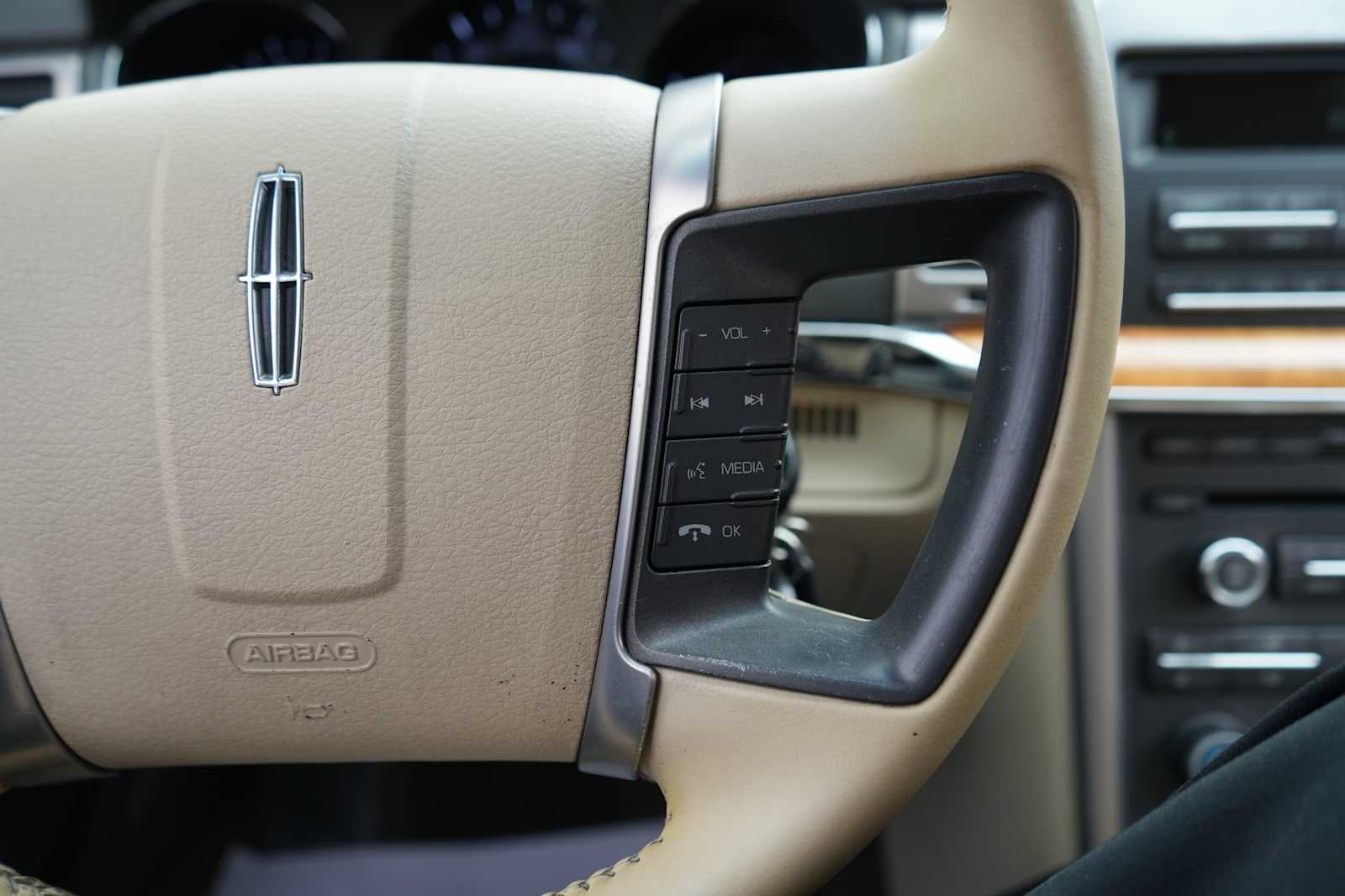 2011 Lincoln MKZ 4dr Sdn AWD