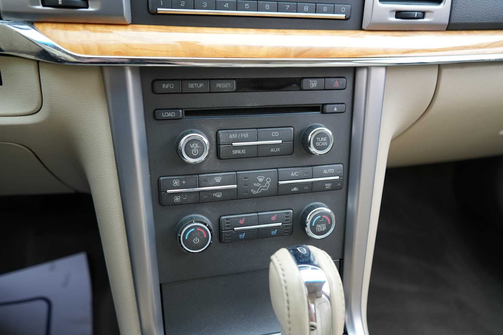 2011 Lincoln MKZ 4dr Sdn AWD