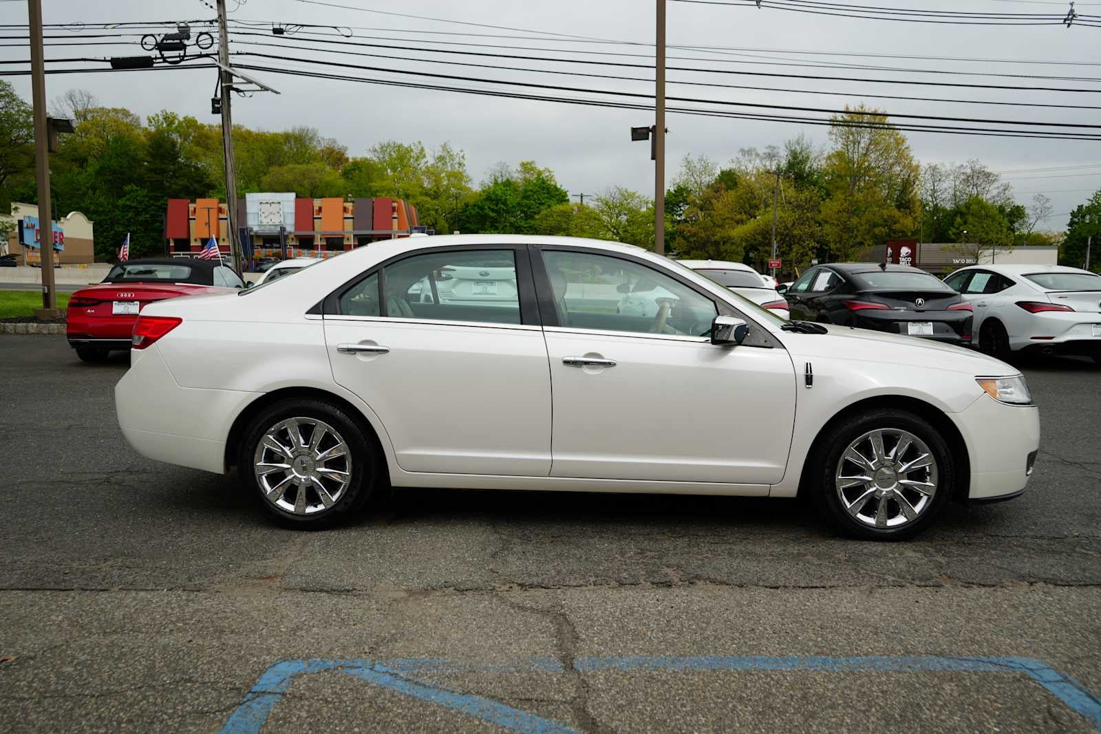 2011 Lincoln MKZ 4dr Sdn AWD