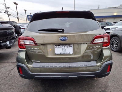 2019 Subaru Outback 3.6R Touring