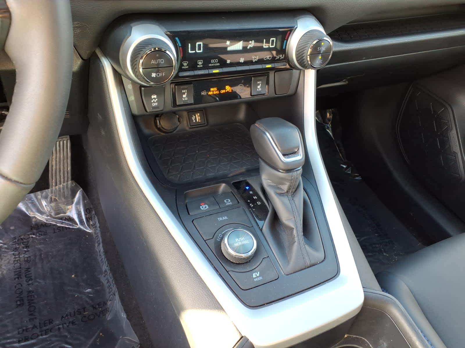 2025 Toyota RAV4 Hybrid XSE AWD