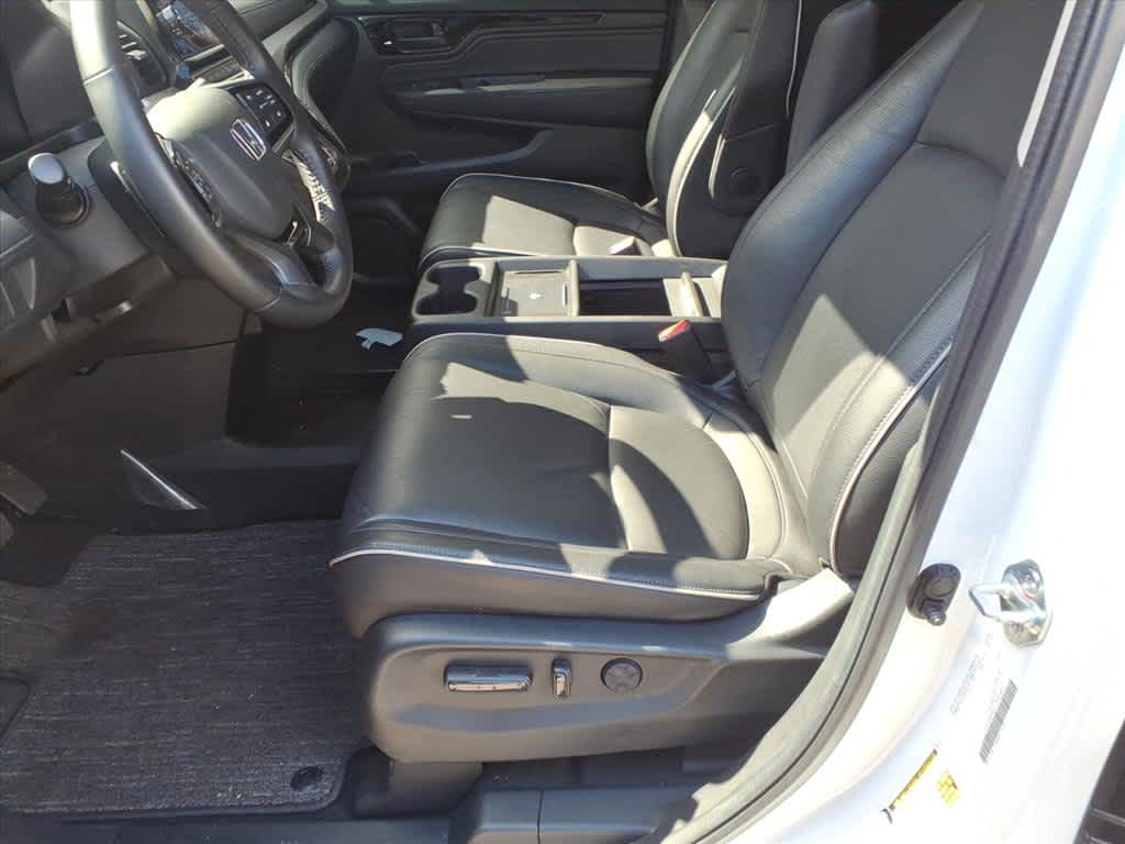2025 Honda Odyssey Touring Auto