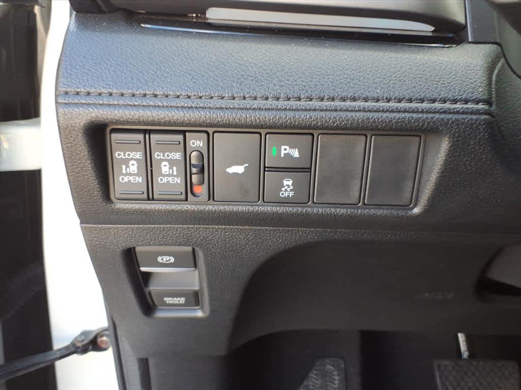 2025 Honda Odyssey Touring Auto