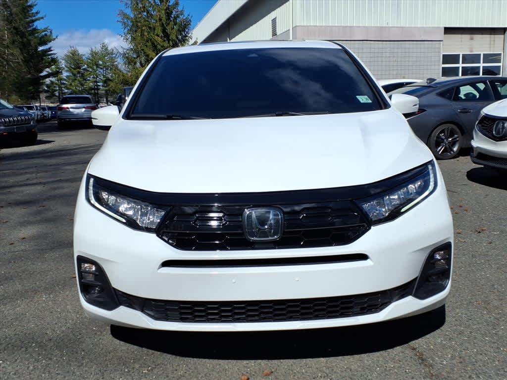 2025 Honda Odyssey Touring Auto