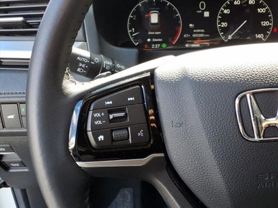 2025 Honda Odyssey Touring Auto