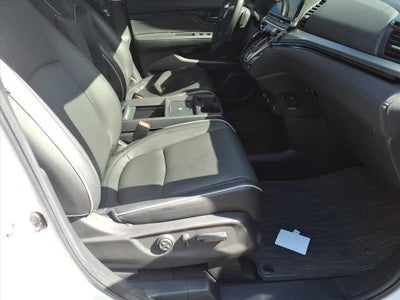 2025 Honda Odyssey Touring Auto