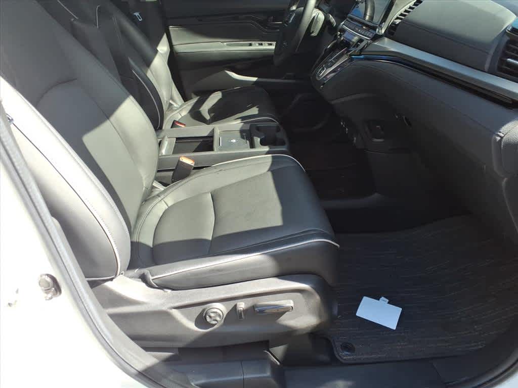 2025 Honda Odyssey Touring Auto