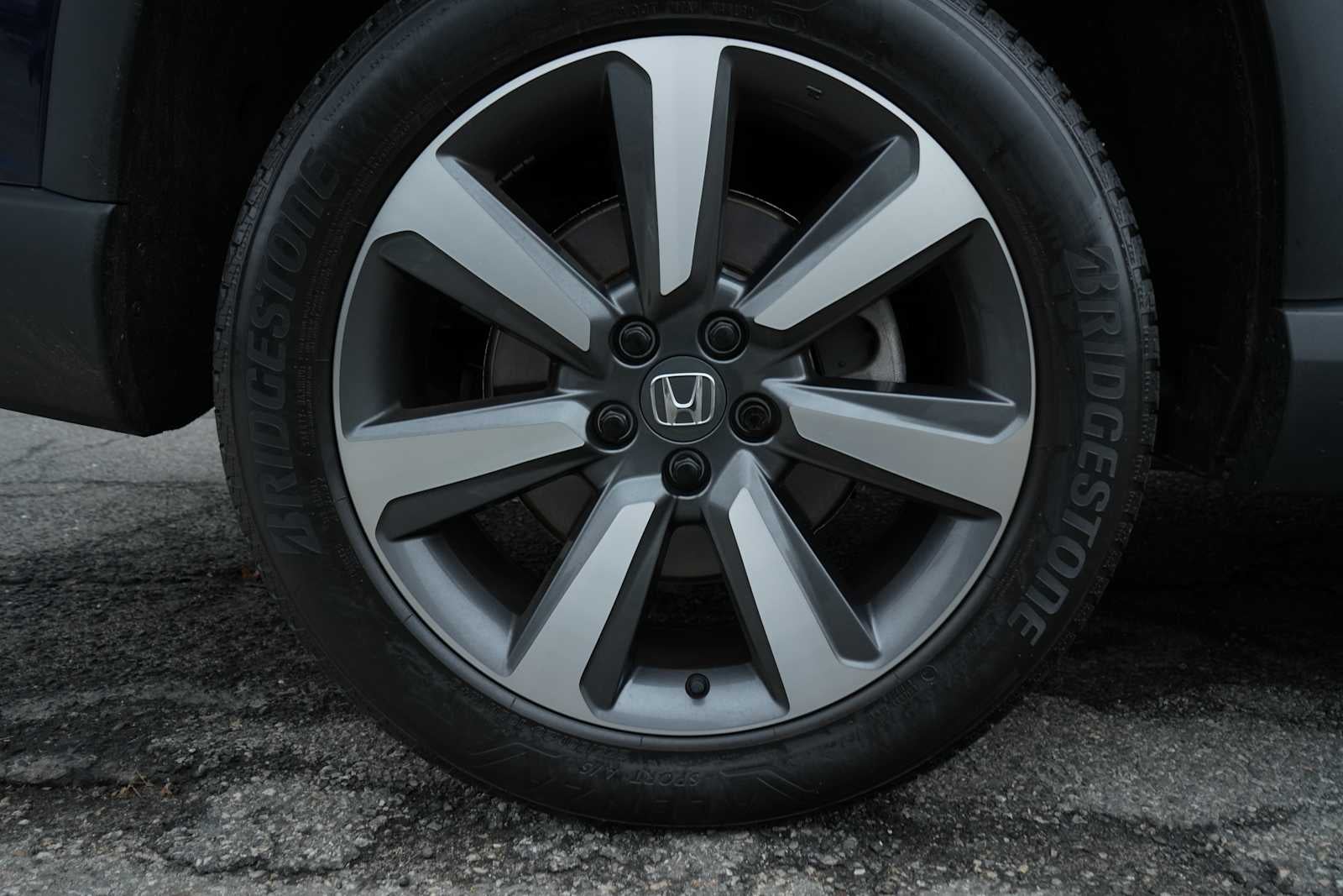 2025 Honda Pilot Touring AWD