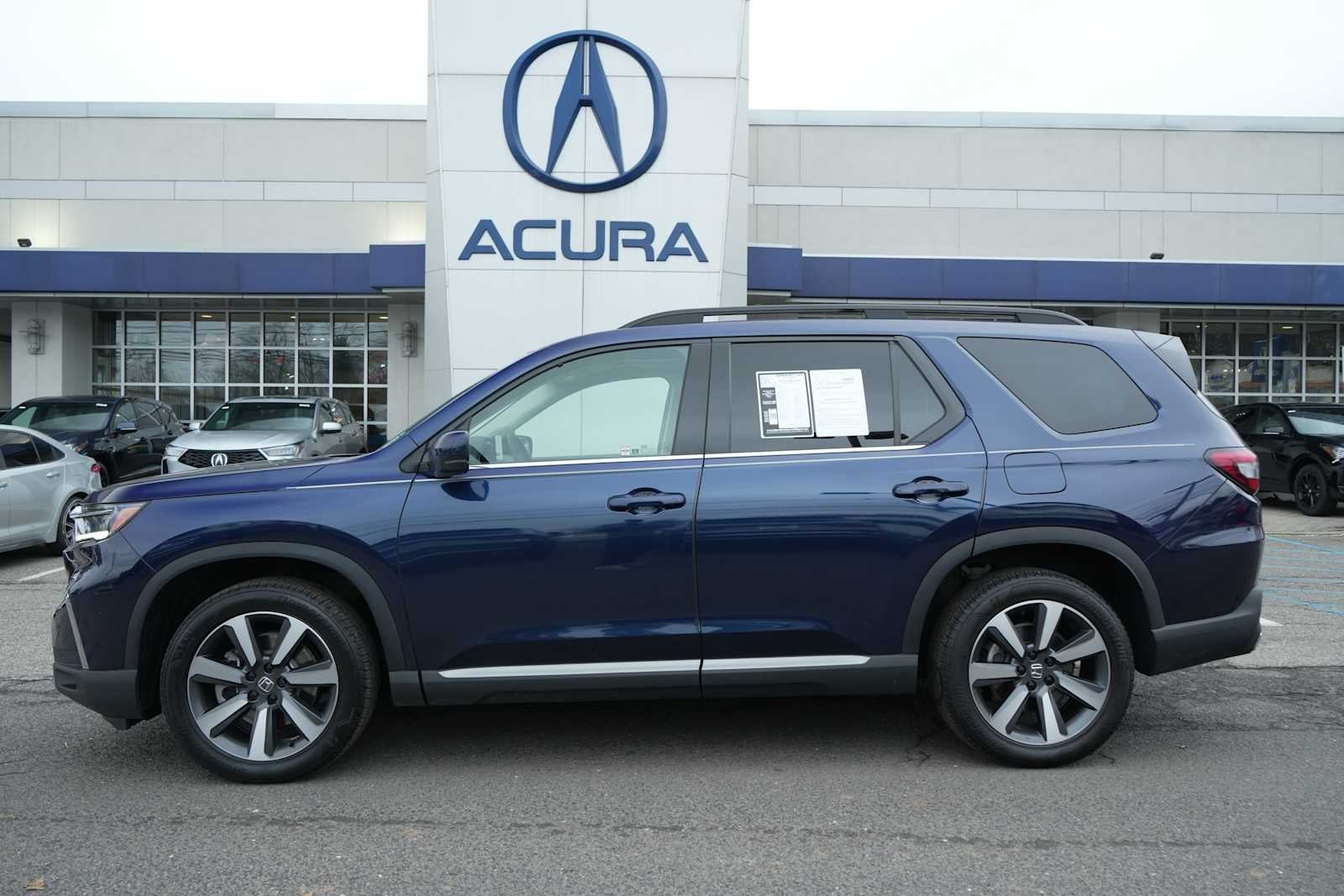 2025 Honda Pilot Touring AWD