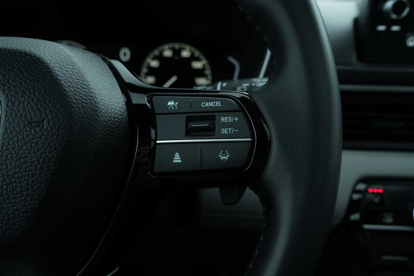 2025 Honda Pilot Touring AWD