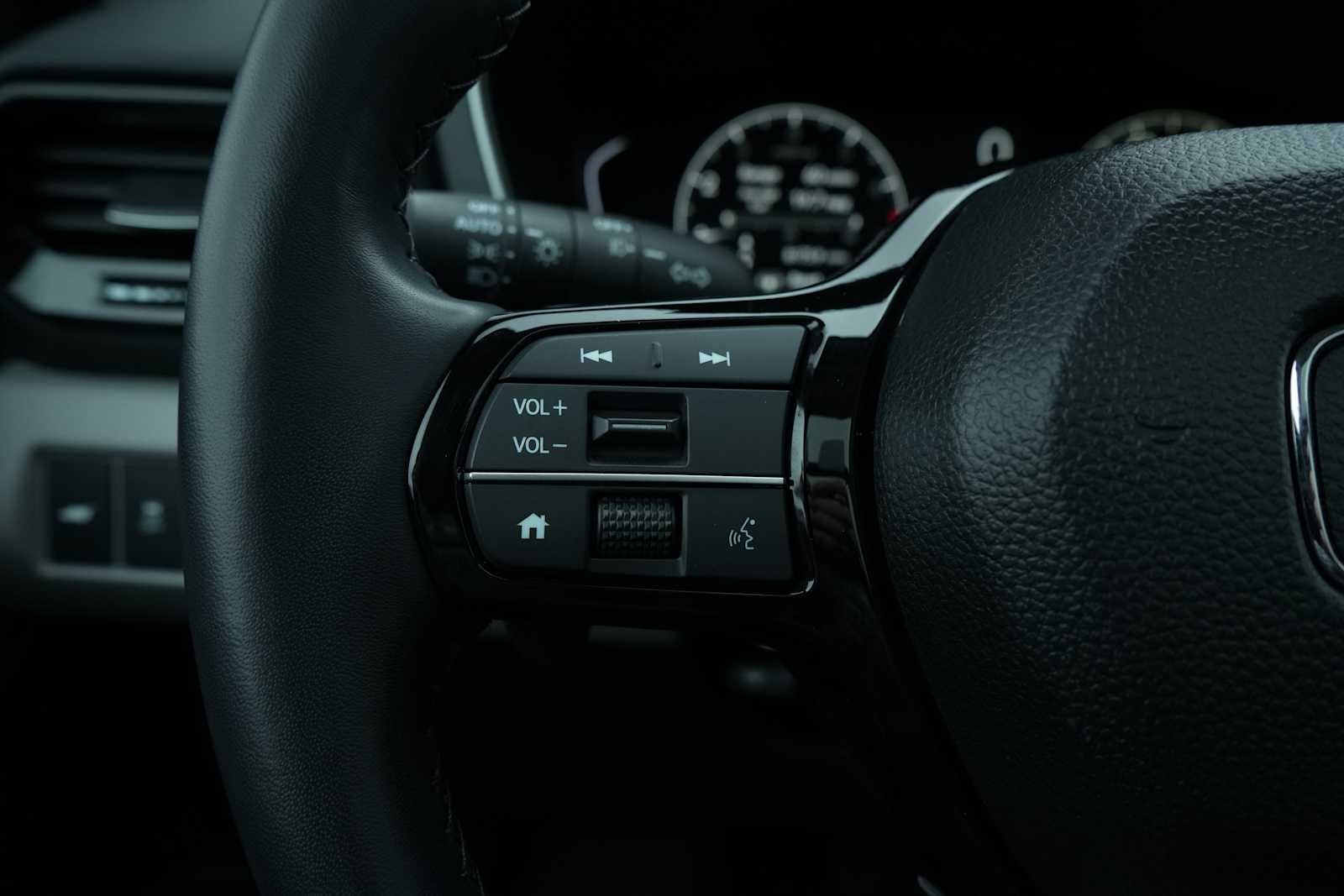 2025 Honda Pilot Touring AWD