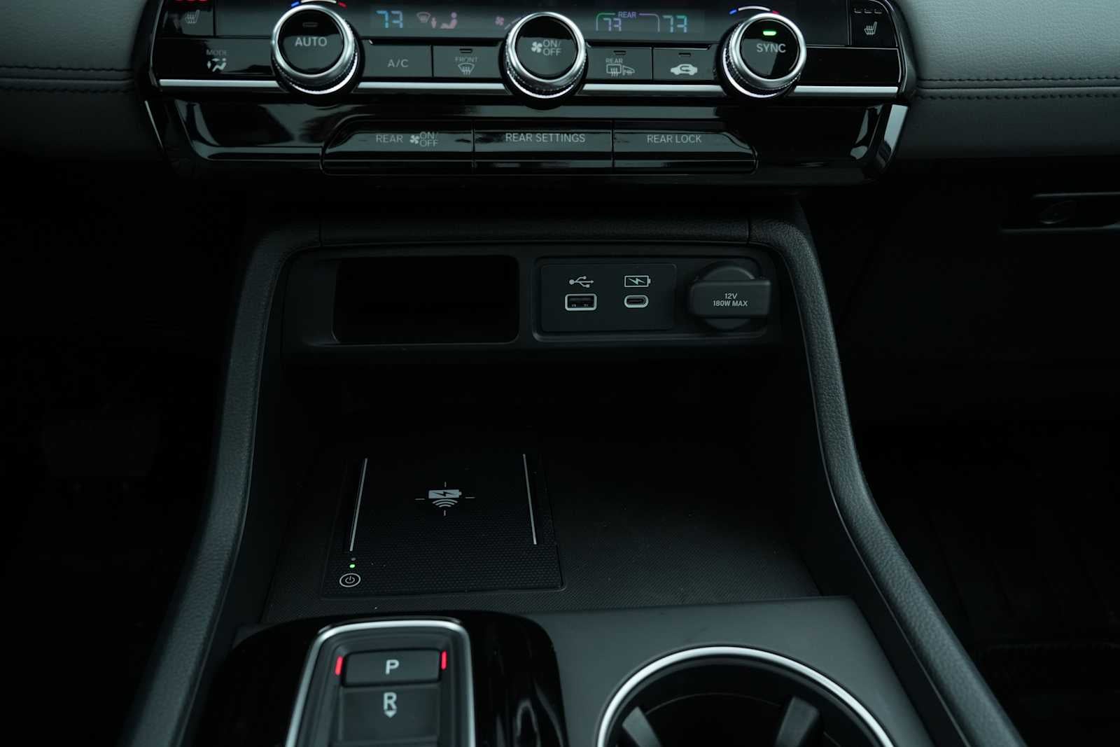 2025 Honda Pilot Touring AWD