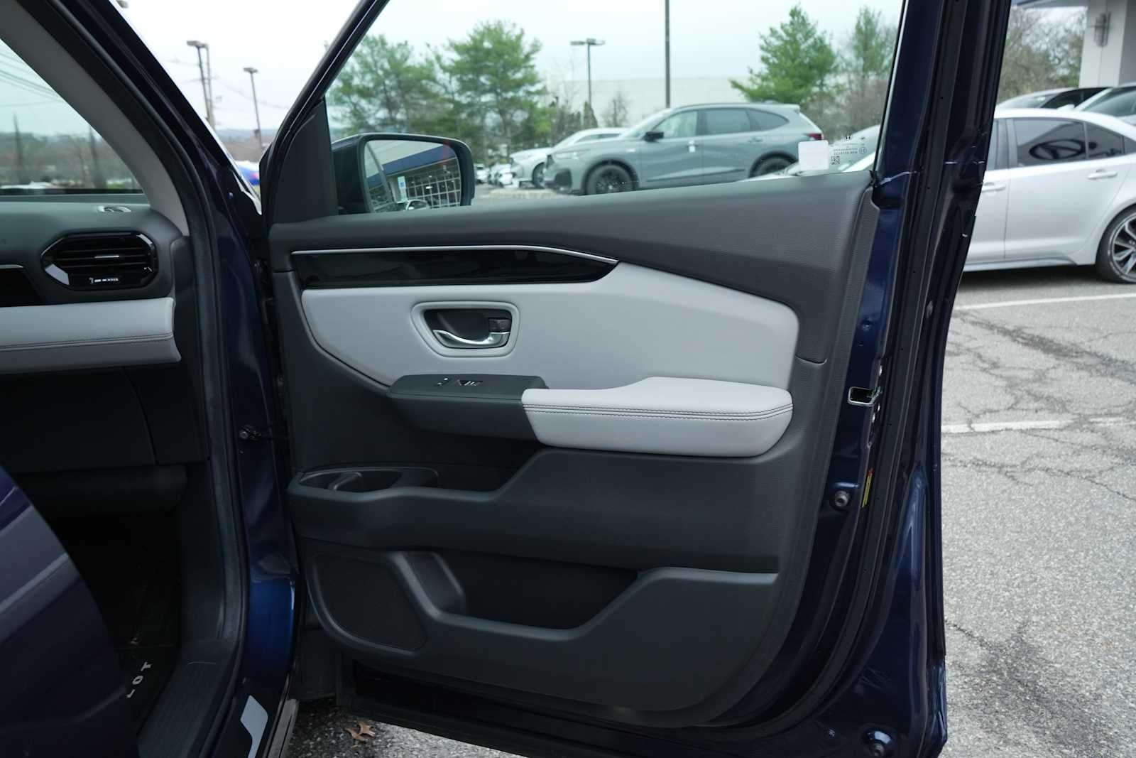 2025 Honda Pilot Touring AWD