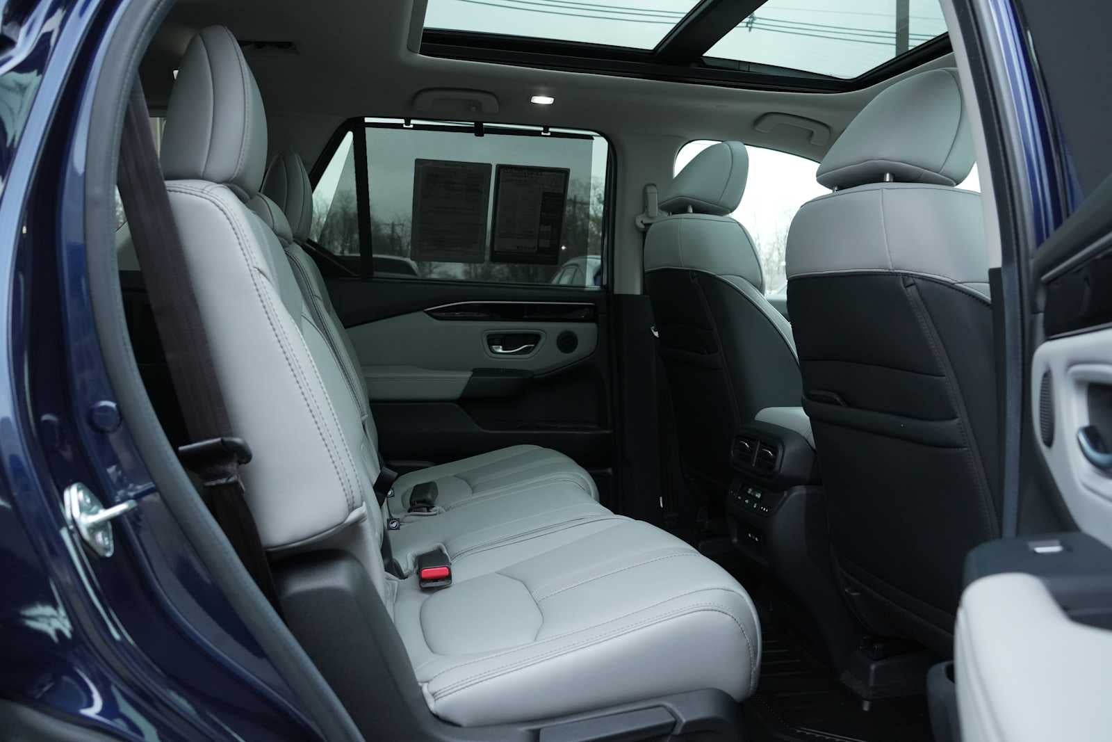 2025 Honda Pilot Touring AWD