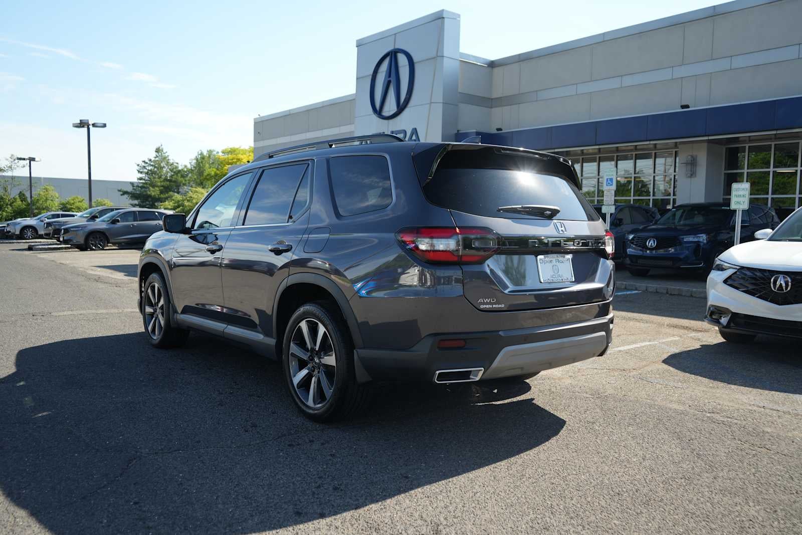 2023 Honda Pilot Elite AWD