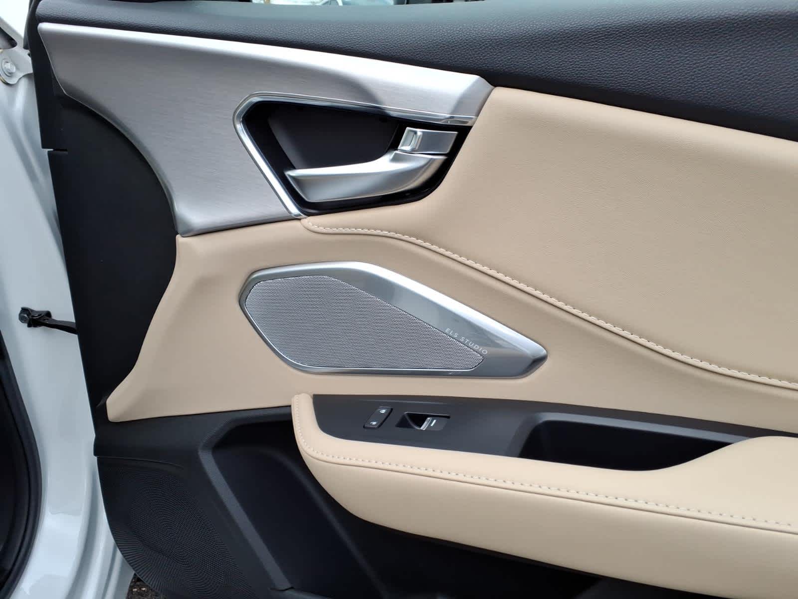 2023 Acura RDX SH-AWD w/Technology Package