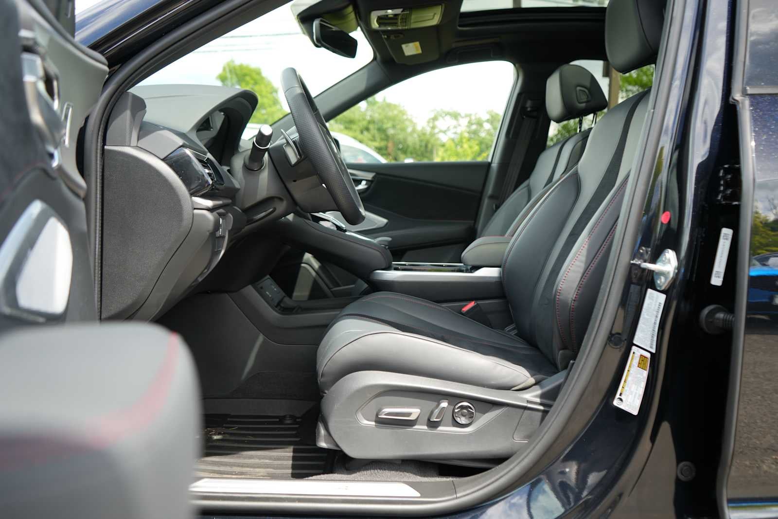 2025 Acura RDX SH-AWD w/A-Spec Package