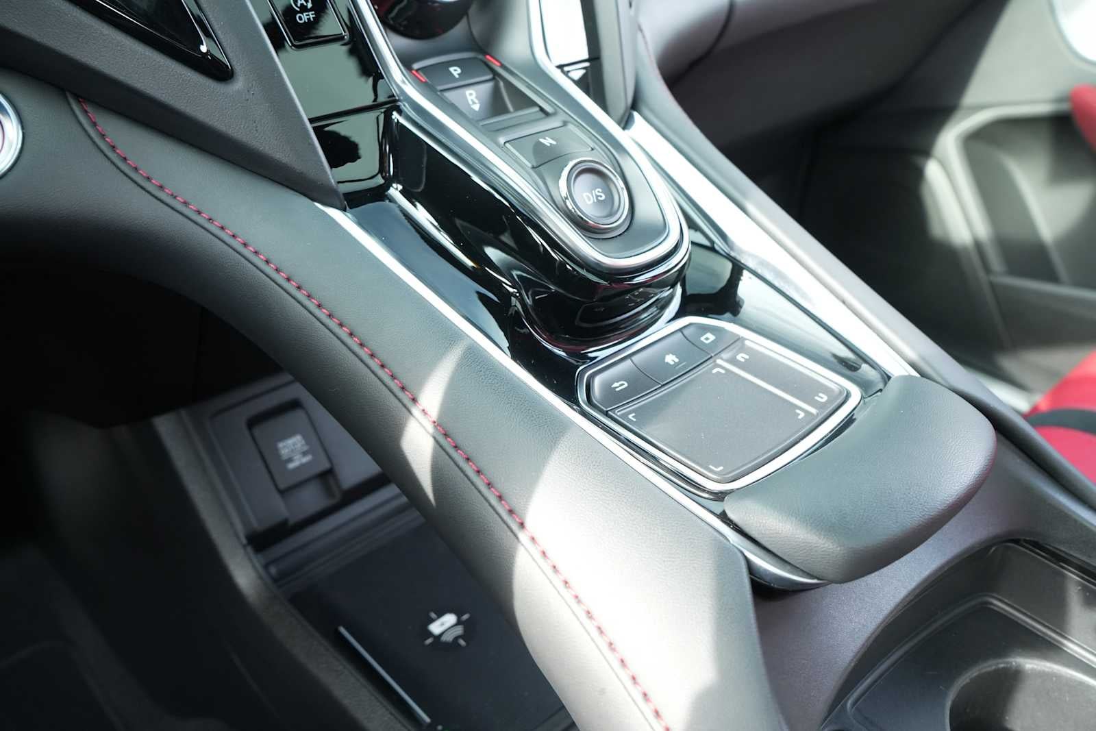 2024 Acura RDX SH-AWD w/A-Spec Advance Package