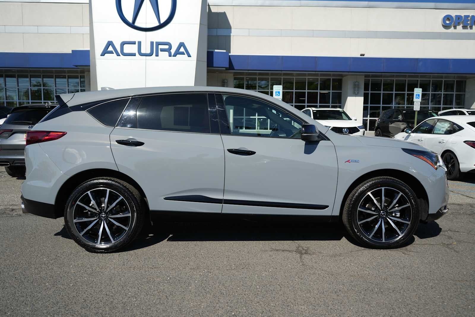 2026 Acura RDX SH-AWD w/A-Spec Advance Package