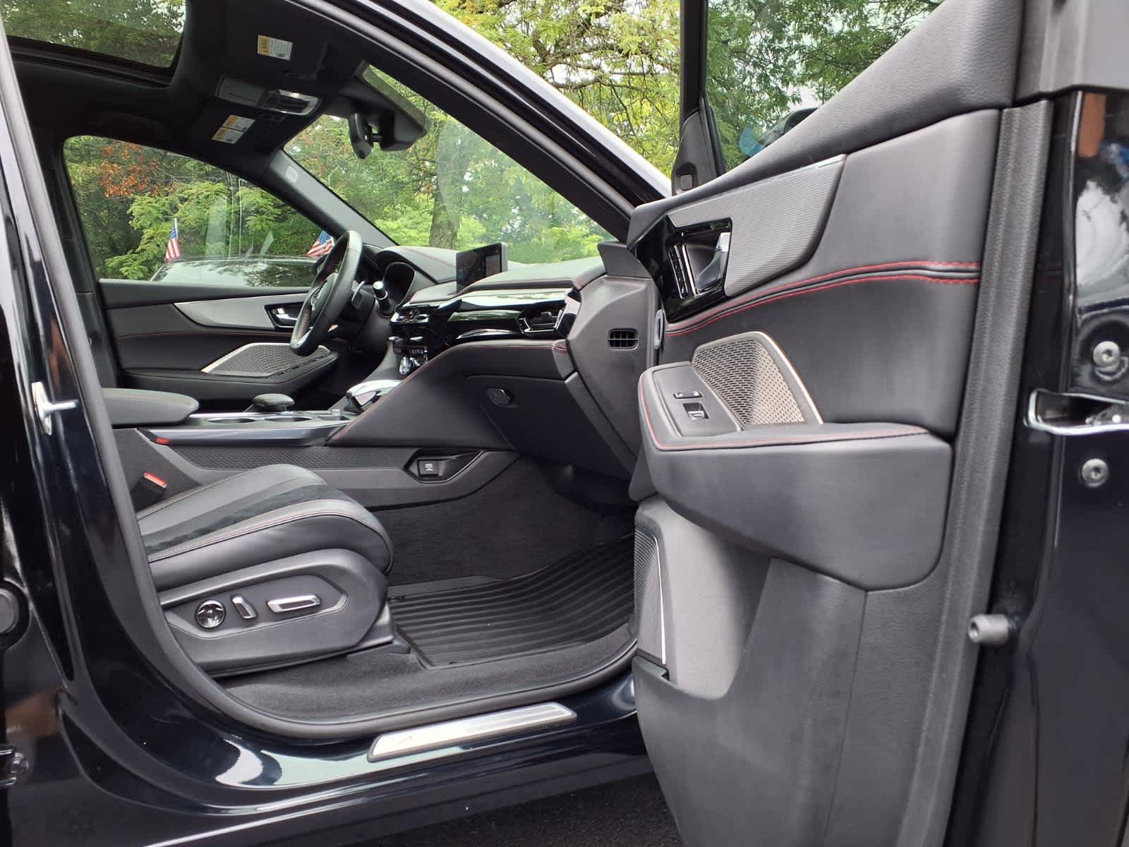 2024 Acura MDX SH-AWD w/A-Spec Package
