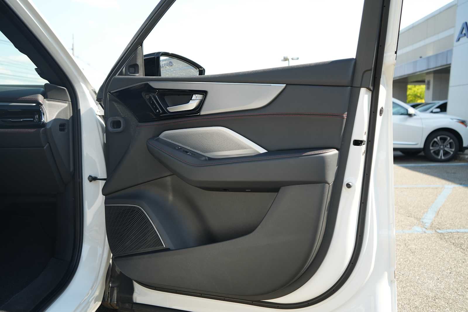 2025 Acura MDX SH-AWD w/A-Spec Package