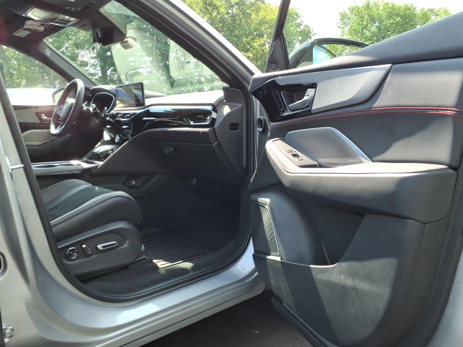 2026 Acura MDX SH-AWD w/A-Spec Package