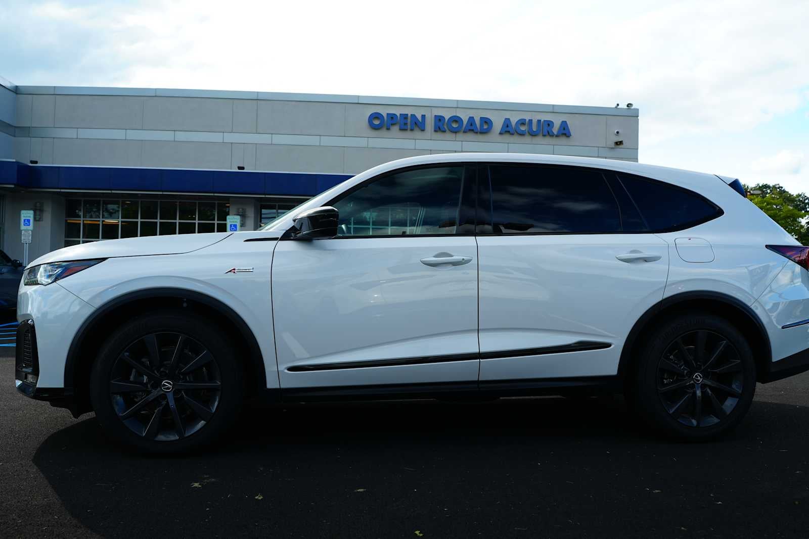 2026 Acura MDX SH-AWD w/A-Spec Package