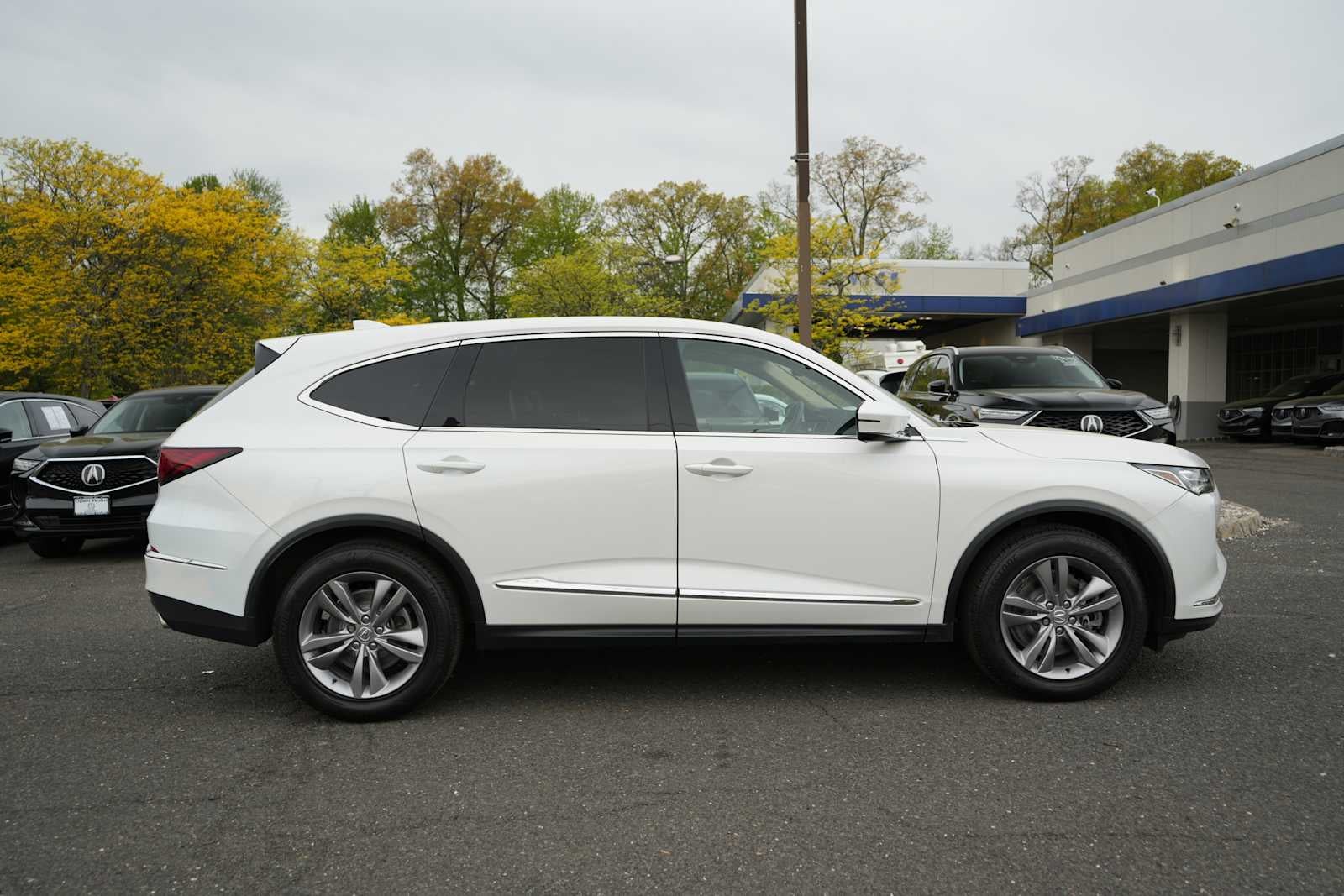 2023 Acura MDX SH-AWD