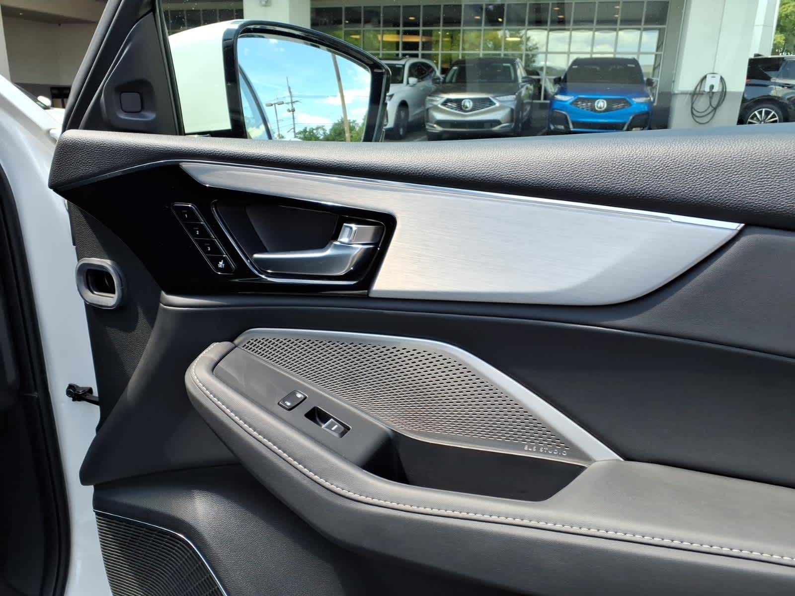 2024 Acura MDX SH-AWD w/Technology Package