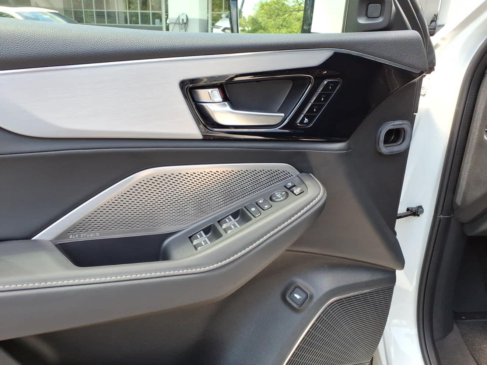 2024 Acura MDX SH-AWD w/Technology Package