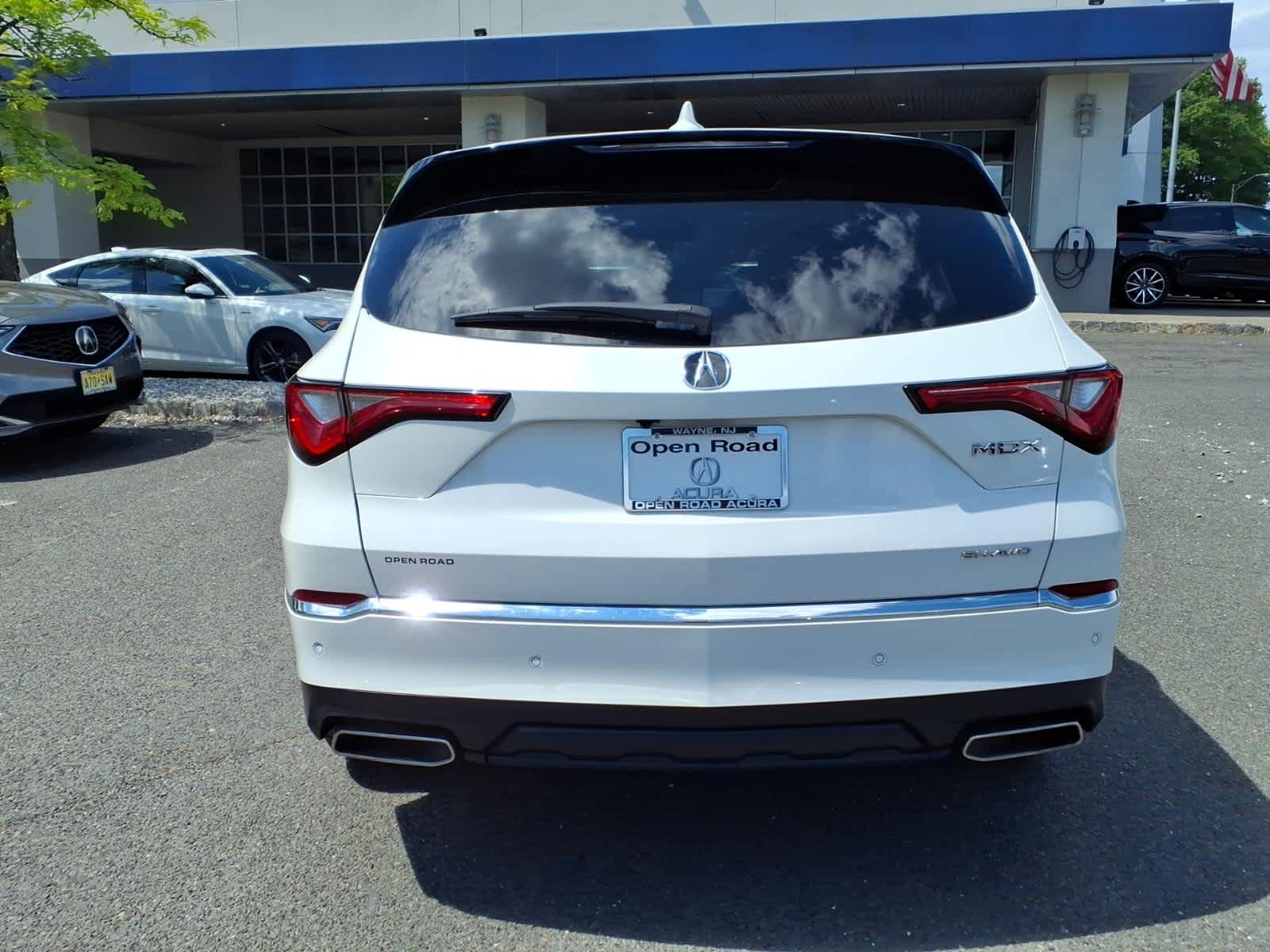 2024 Acura MDX SH-AWD w/Technology Package