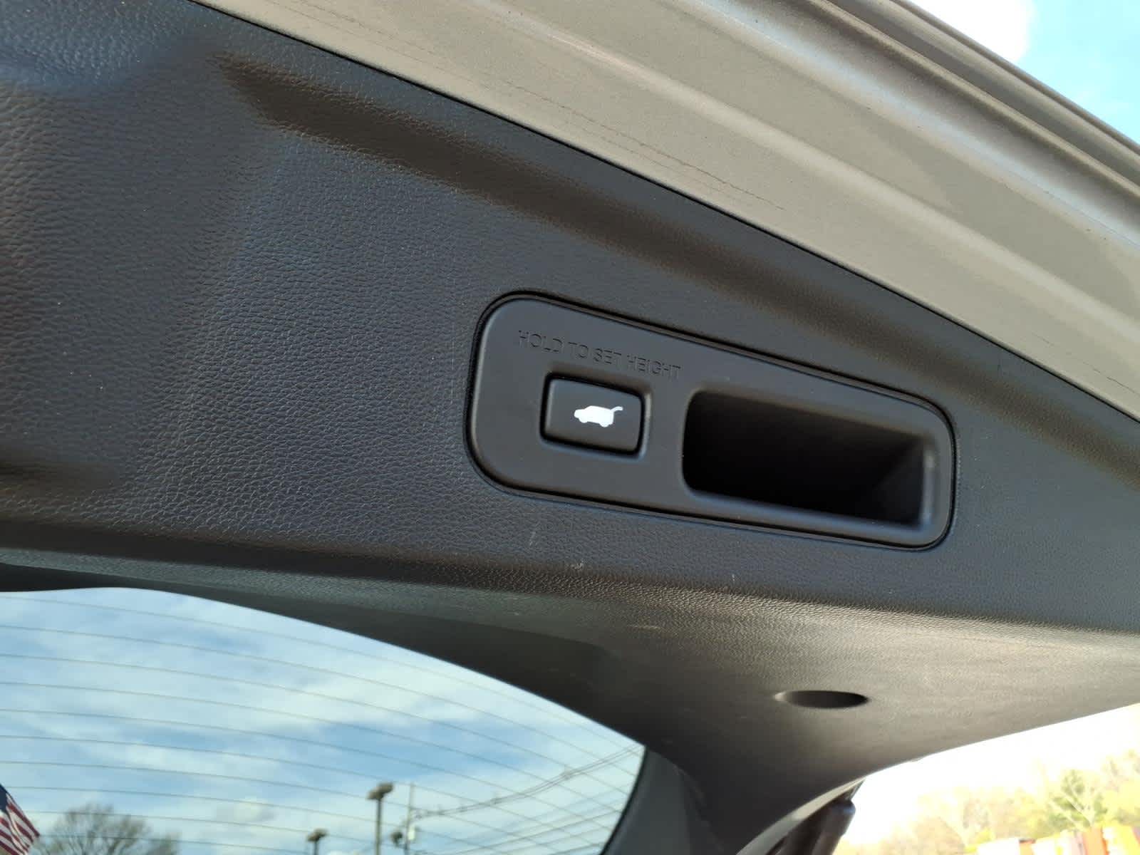 2025 Acura MDX SH-AWD w/Technology Package