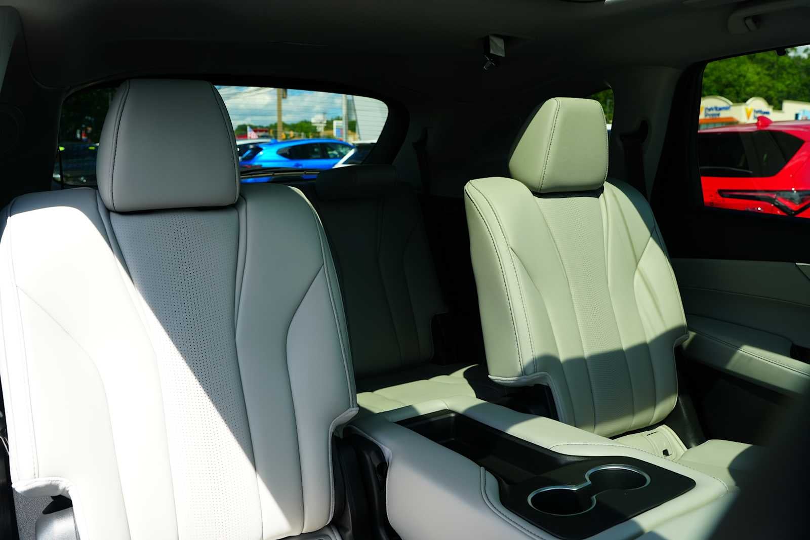 2025 Acura MDX SH-AWD w/Technology Package