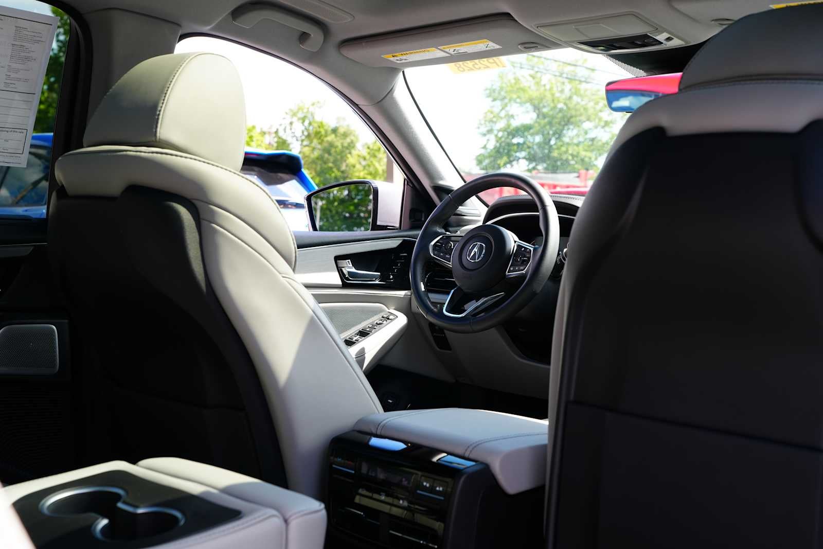 2025 Acura MDX SH-AWD w/Technology Package