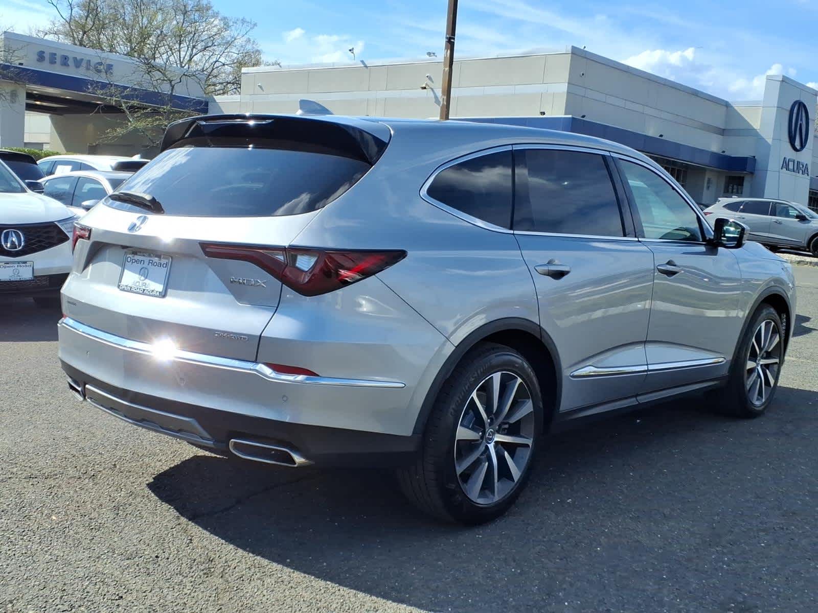 2025 Acura MDX SH-AWD w/Technology Package