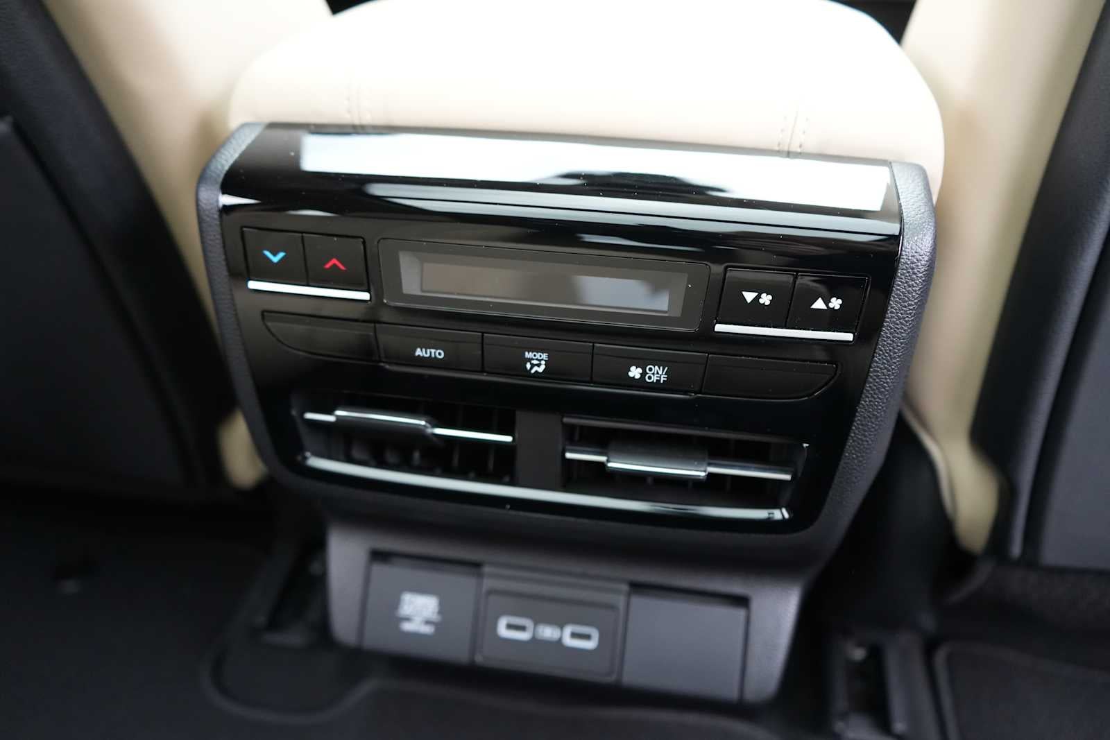 2023 Acura MDX SH-AWD w/Technology Package
