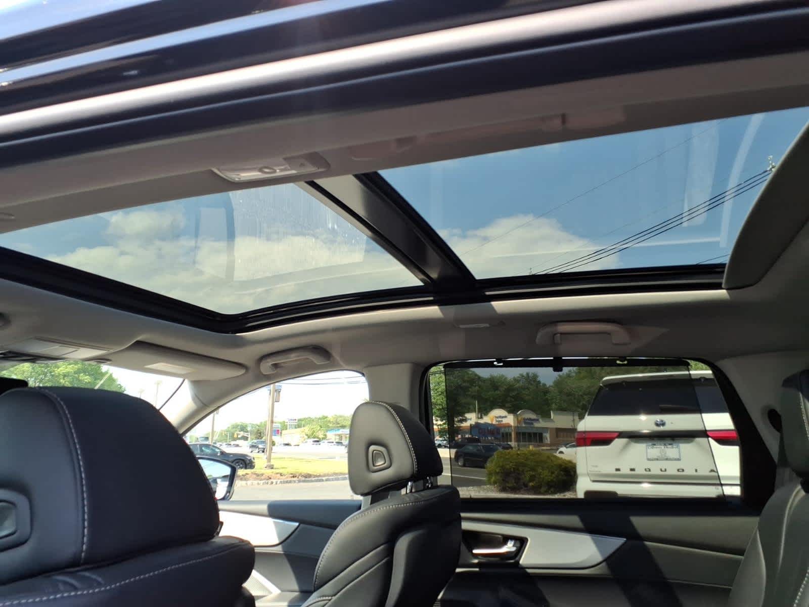 2024 Acura MDX SH-AWD w/Technology Package