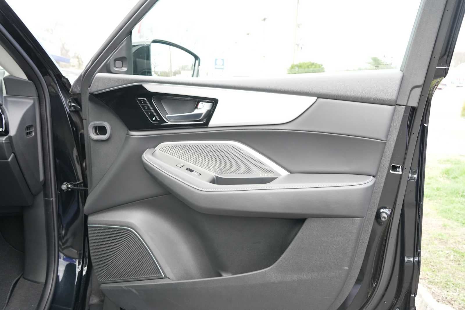 2024 Acura MDX SH-AWD w/Technology Package