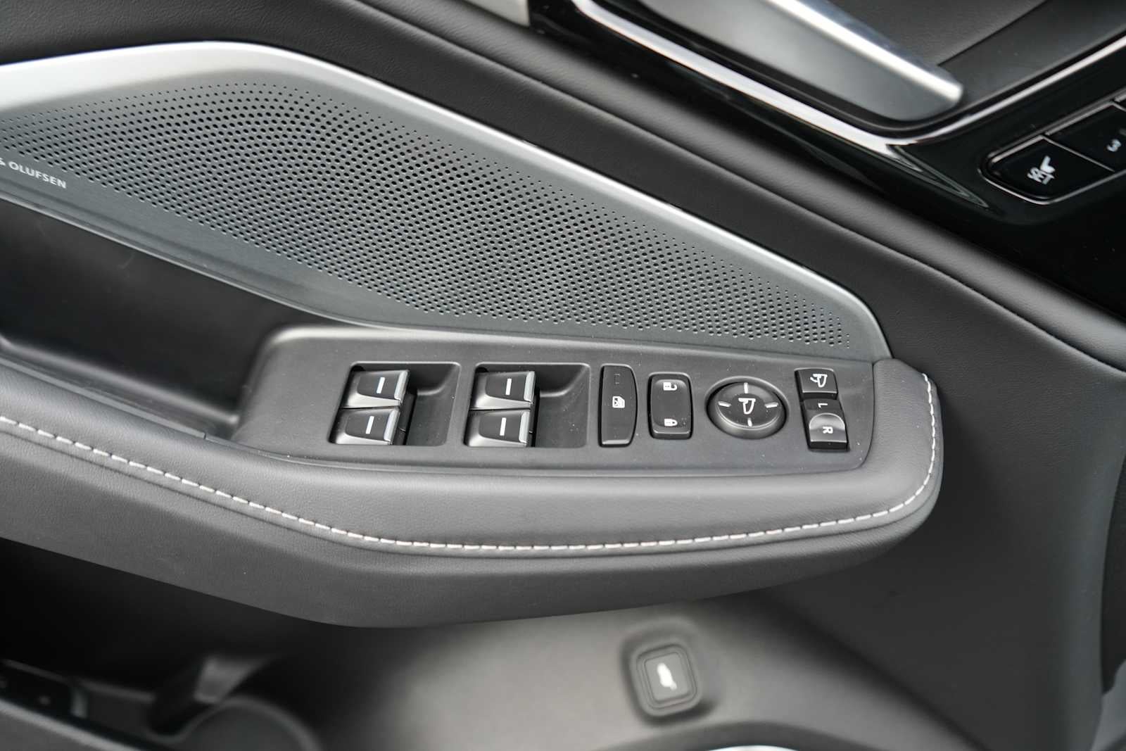 2026 Acura MDX SH-AWD w/Technology Package